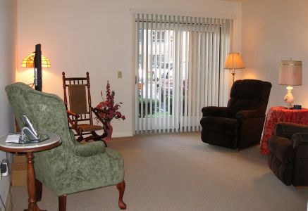 Ephrata Manor Apartment Living Room