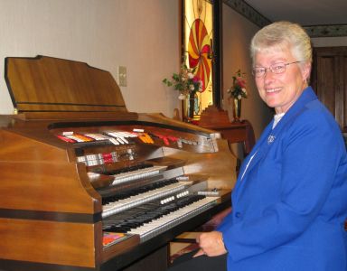 Volunteer Organist